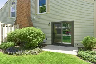 1324 Queensgreen Cir, Naperville, IL 60563 - Photo 20