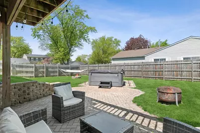 224 E Cedarwood Court, Palatine, IL 60067 - Photo 18
