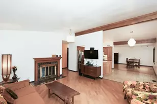 218 E Nerge Rd, Roselle, IL 60172 - Photo 16