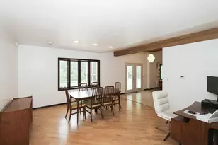 218 E Nerge Rd, Roselle, IL 60172 - Photo 8