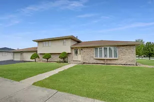 8218 170th St, Tinley Park, IL 60477 - Photo 1