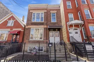 2633 W Crystal St, Chicago, IL 60622 - Photo 1