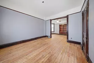2633 W Crystal St, Chicago, IL 60622 - Photo 2
