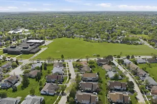216 Whitewood Dr, Streamwood, IL 60107 - Photo 18