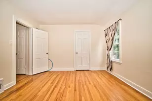6707 N St Louis Ave, Lincolnwood, IL 60712 - Photo 20
