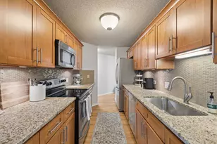 440 N McClurg Ct, Chicago, IL 60611 - Photo 8