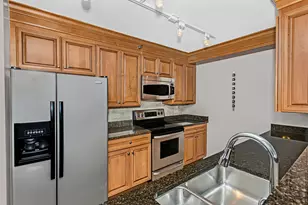 345 N La Salle Dr, Chicago, IL 60654 - Photo 8