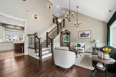 1024 Parker Drive, Schaumburg, IL 60194 - Photo 2