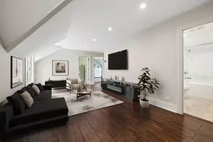 1024 Parker Dr, Schaumburg, IL 60194 - Photo 20