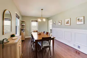901 S Hillside Ave, Elmhurst, IL 60126 - Photo 4
