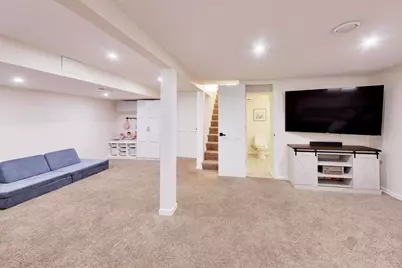 901 S Hillside Avenue, Elmhurst, IL 60126 - Photo 22