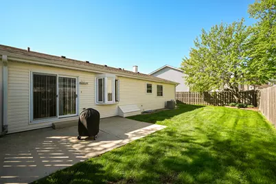 1000 Hunter Street, Lombard, IL 60148 - Photo 22