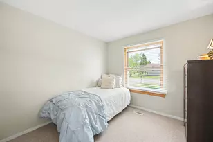 1000 Hunter St, Lombard, IL 60148 - Photo 16