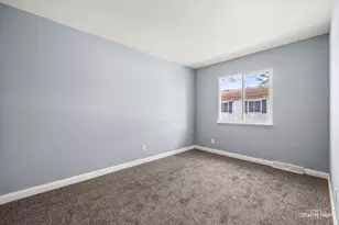 1370 Monomoy St, Aurora, IL 60506 - Photo 14