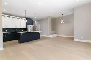 1627 W Warren Blvd, Chicago, IL 60612 - Photo 4
