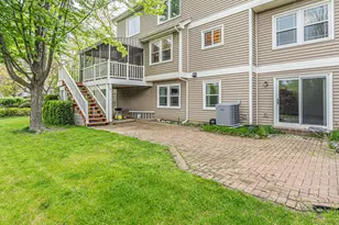 904 Warwick Ln, Lake Zurich, IL 60047 - Photo 38