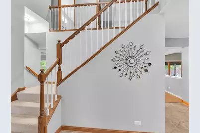 904 Warwick Lane, Lake Zurich, IL 60047 - Photo 6