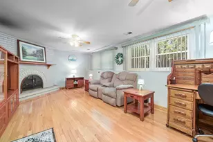 615 E Golf Rd, Libertyville, IL 60048 - Photo 18