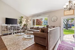 758 7th Ave, Libertyville, IL 60048 - Photo 6