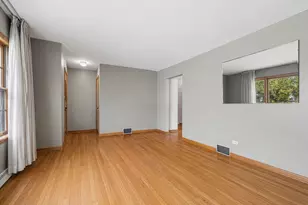 16411 Evans Ave, South Holland, IL 60473 - Photo 4