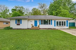 1916 Edison St, Danville, IL 61832 - Photo 2