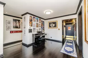 9375 Landings Ln, Des Plaines, IL 60016 - Photo 8