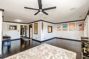 9375 Landings Ln, Des Plaines, IL 60016 - Photo 6