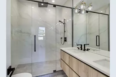 5428 N Winthrop Avenue #103, Chicago, IL 60640 - Photo 14
