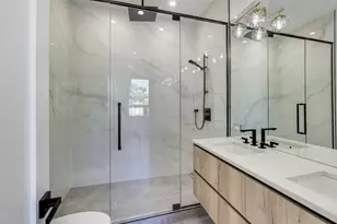 5428 N Winthrop Ave, Chicago, IL 60640 - Photo 14