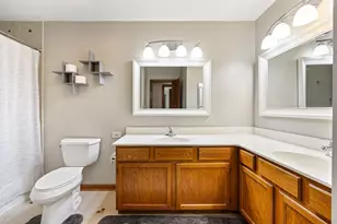 909 Fox Chase Dr Dr, Round Lake Beach, IL 60073 - Photo 22