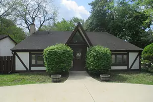 2N131 Willard St, Carol Stream, IL 60188 - Photo 4