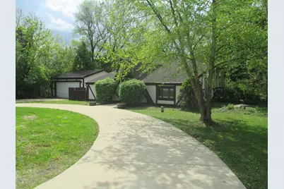 2N131 Willard Street, Carol Stream, IL 60188 - Photo 2