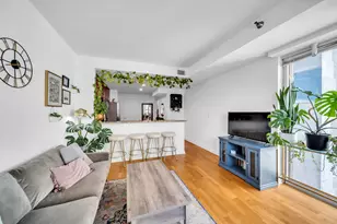 160 E Illinois St, Chicago, IL 60611 - Photo 8