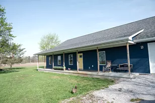 466 County Road 100, Sadorus, IL 61872 - Photo 2