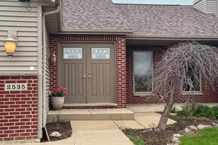 2535 Mary St, Belvidere, IL 61008 - Photo 2