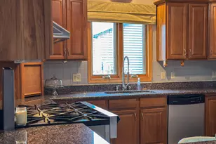 2535 Mary St, Belvidere, IL 61008 - Photo 8