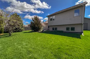 2535 Mary St, Belvidere, IL 61008 - Photo 22