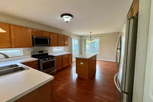 871 Taralon Trail, Lake in the Hills, IL 60156 - Photo 8