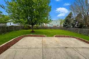 871 Taralon Trail, Lake in the Hills, IL 60156 - Photo 24