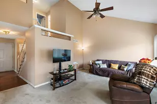 1493 Exeter Ln, South Elgin, IL 60177 - Photo 4
