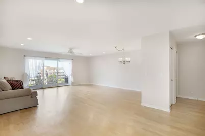 7011 W Touhy Avenue #509, Niles, IL 60714 - Photo 6