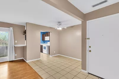 1909 Melrose Drive #B, Champaign, IL 61820 - Photo 6