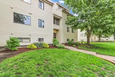1909 Melrose Drive #B, Champaign, IL 61820 - Photo 2