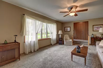 310 E 3rd Street, Tampico, IL 61283 - Photo 6