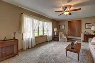 310 E 3rd St, Tampico, IL 61283 - Photo 6