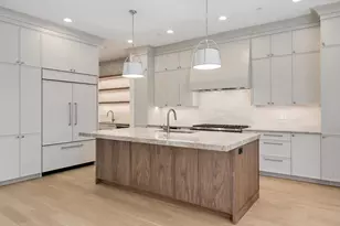 2429 N Rockwell St, Chicago, IL 60647 - Photo 12