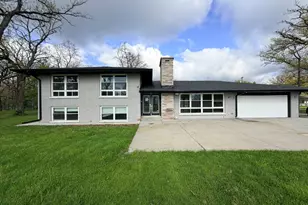 25716 S Stoney Island Ave, Crete, IL 60417 - Photo 2