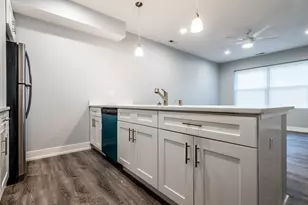 3579 W McLean Ave, Chicago, IL 60647 - Photo 14