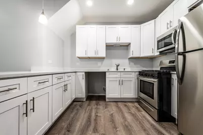 3579 W McLean Avenue, Chicago, IL 60647 - Photo 4