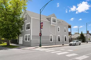 3579 W McLean Ave, Chicago, IL 60647 - Photo 2